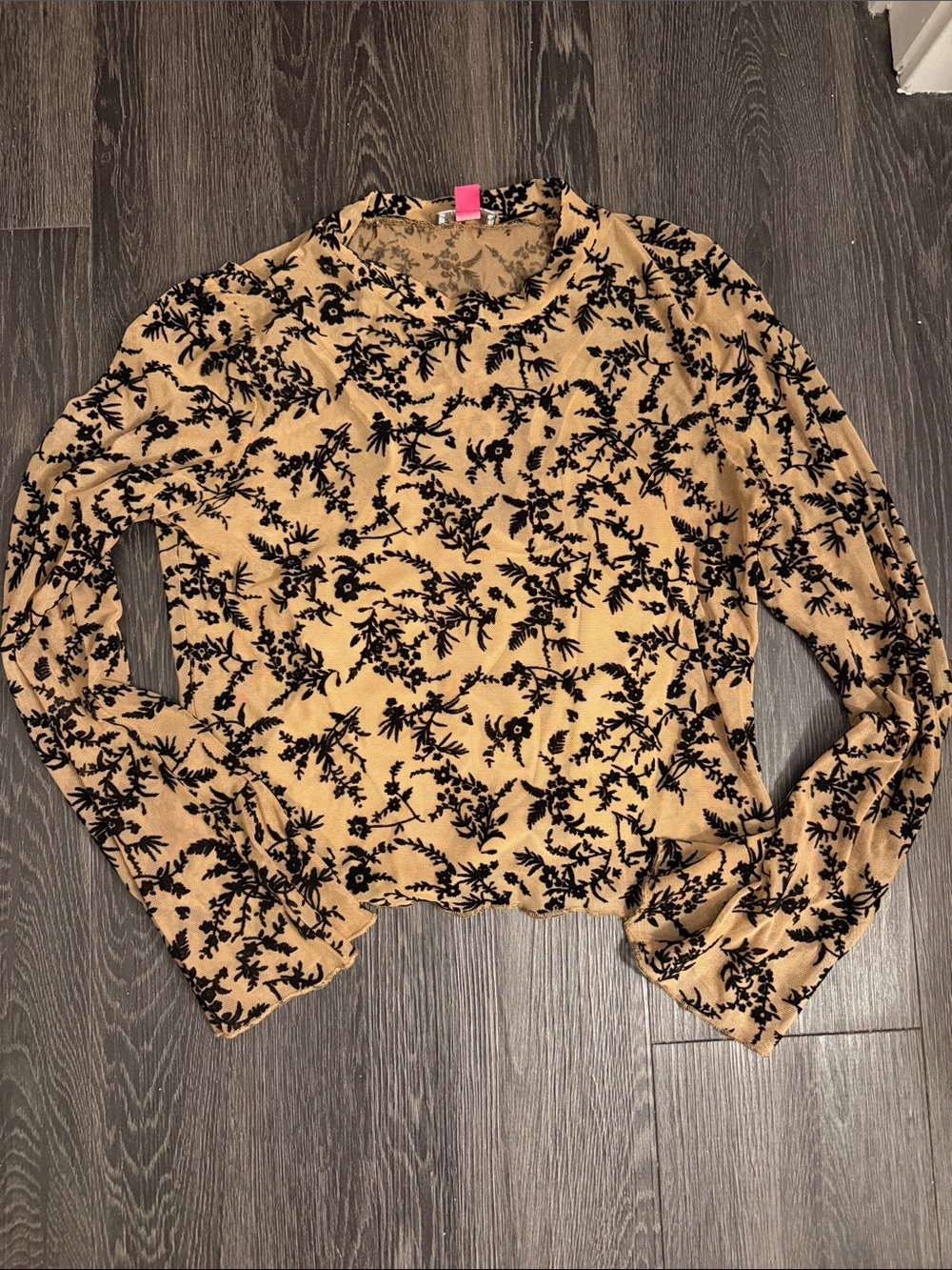 Vince Camuto Beige Floral Mesh Sleeve Top with undershirt. Size S